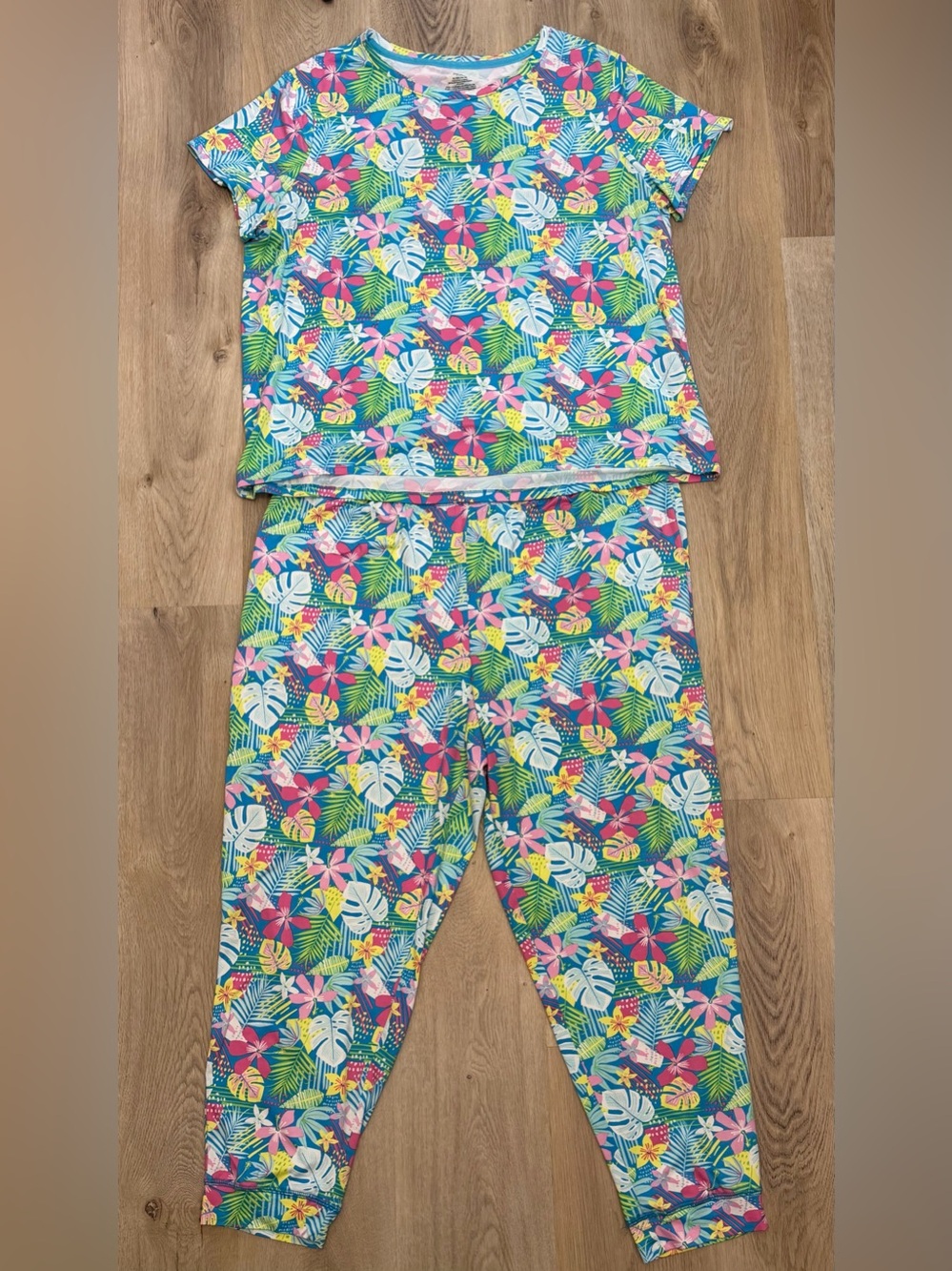 Secret Treasures Blue Tropical Floral Pajama Set